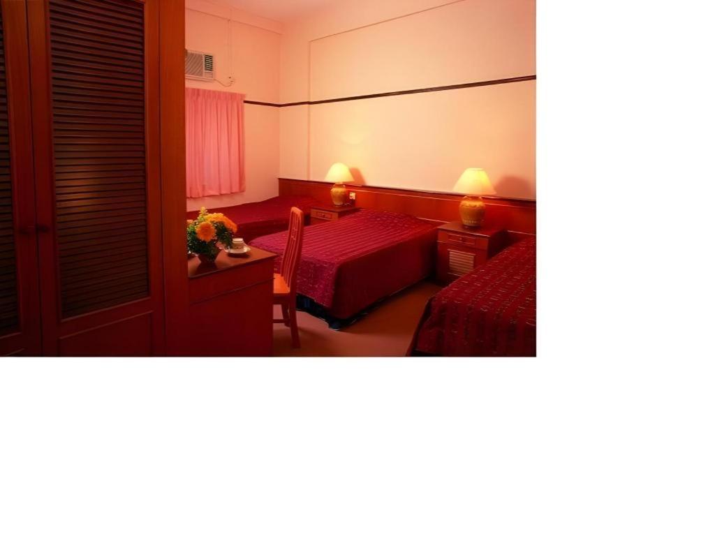 South East Hotel Singapore