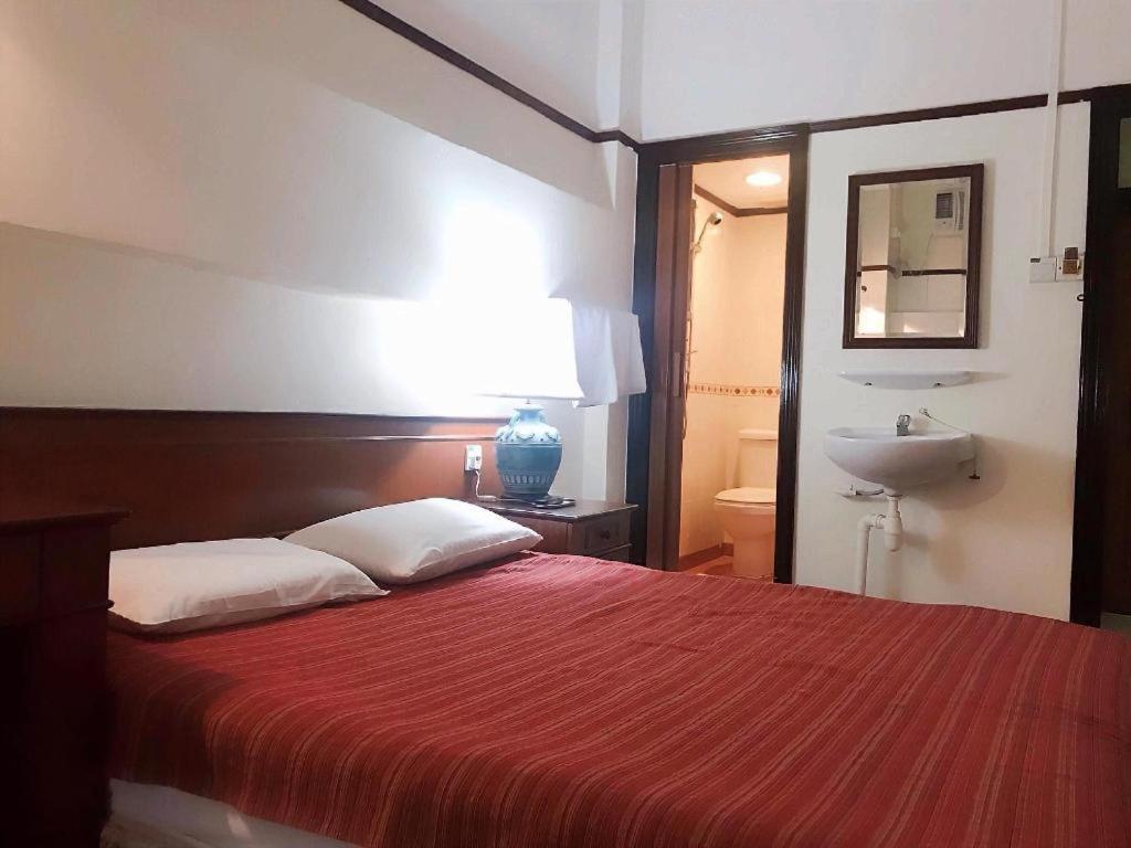 Hotel South East